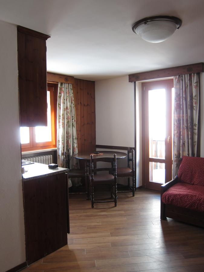 Residence Castelli Breuil-Cervinia Eksteriør billede